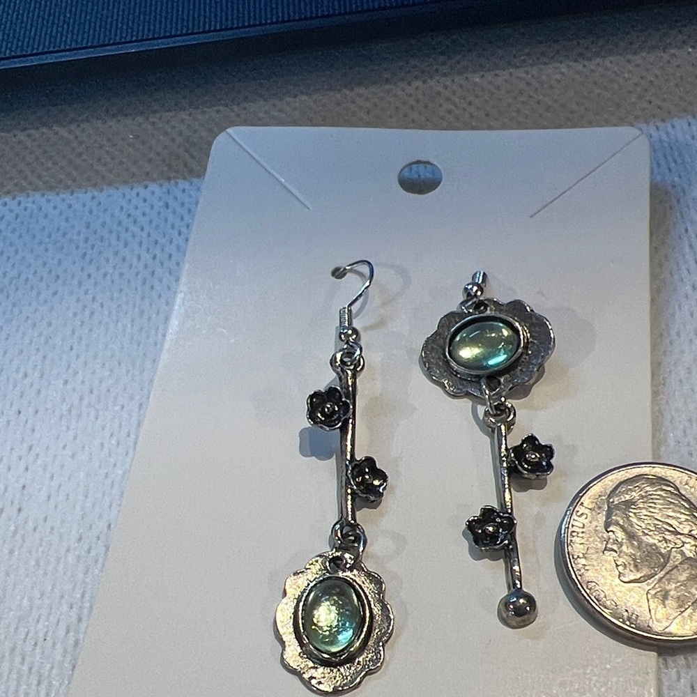 Chic Silver and Black Floral Dangle Earrings - Picture 2 of 4